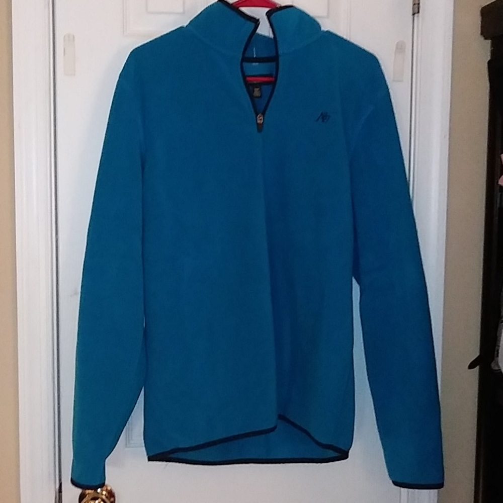 Fleece pullover